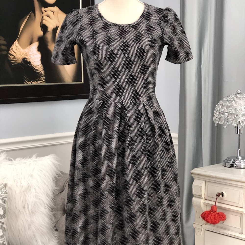 Black & White LuLa Roe Short Sleeve Dress